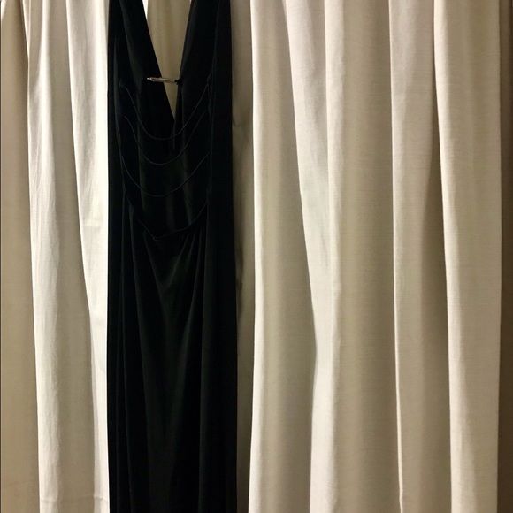 Betsy & Adam long formal dress - Picture 2 of 8